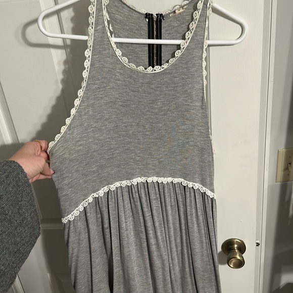 Grey tank top - Picture 1 of 4